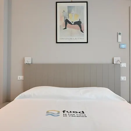 Cv003 - Cervia, Ampio Trilocale Con Corte Esterna E Posto Auto Apartmán *