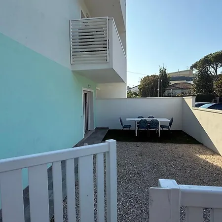Cv003 - Cervia, Ampio Trilocale Con Corte Esterna E Posto Auto Apartmán