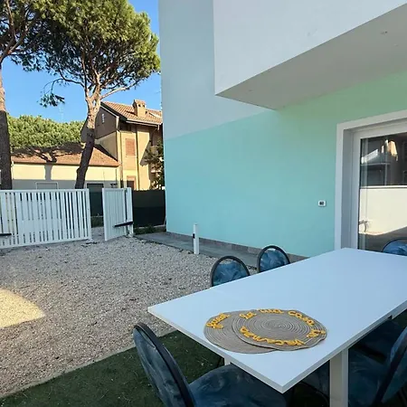 Apartment Cv003 - Cervia, Ampio Trilocale Con Corte Esterna E Posto Auto *